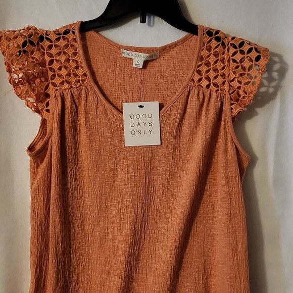 GOOD DAYS ONLY ORNAGE LACE SHOULDER TOP SIZE SMALL - Picture 3 of 6